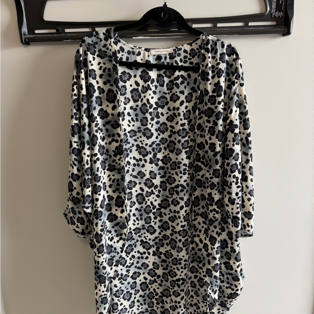 Newbury Kustom Black and White Animal Print Kimono/Cover-Up